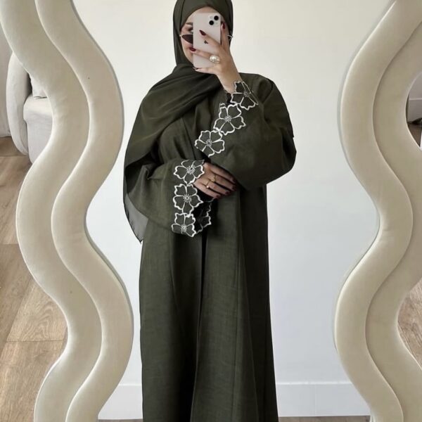 Two-piece embroidered abaya set(abaya+ inner dress)